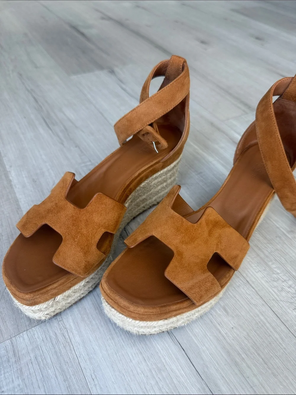 Hermes Tan Suede Espadrille Wedge size 38 Sandals